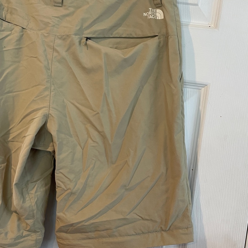 The North Face Size 33 Tan Convertible Travel Chinos - Picture 11 of 15